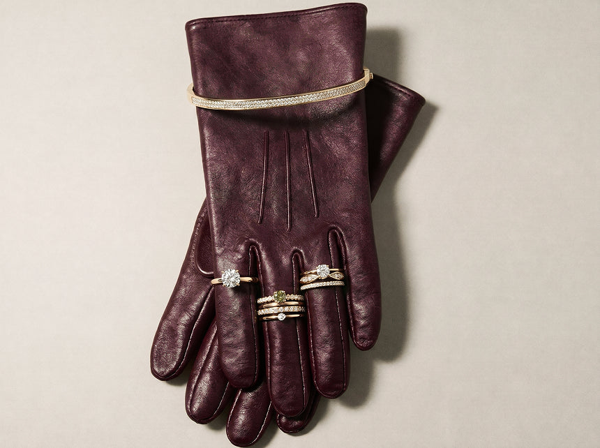 How Minimal Jewelry Adds Depth to Everyday Outfits