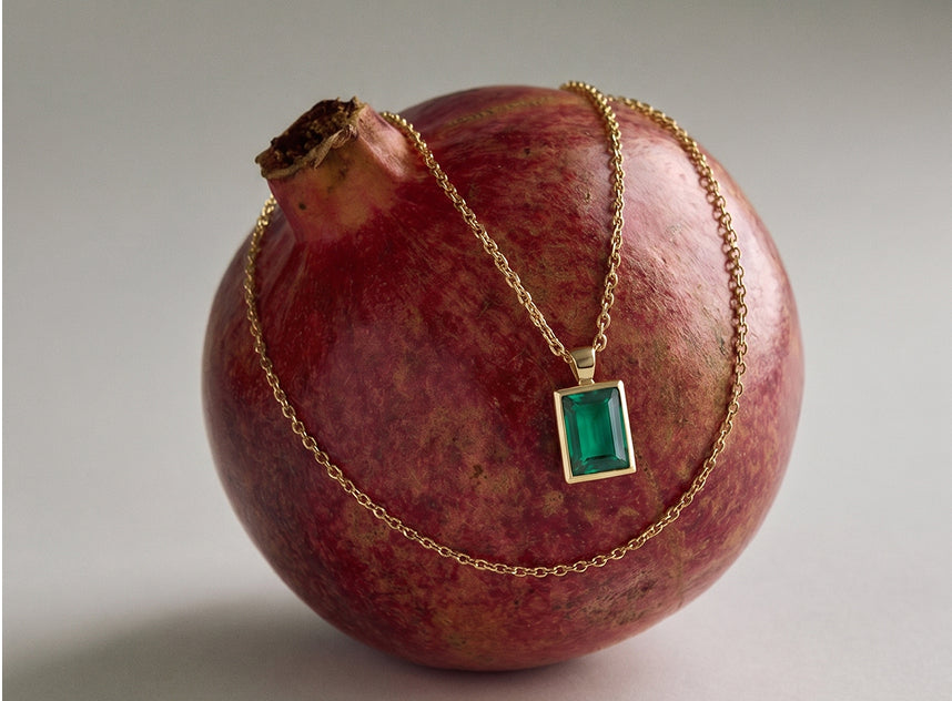 Emerald Pendants for a More Refined Jewelry Rotation